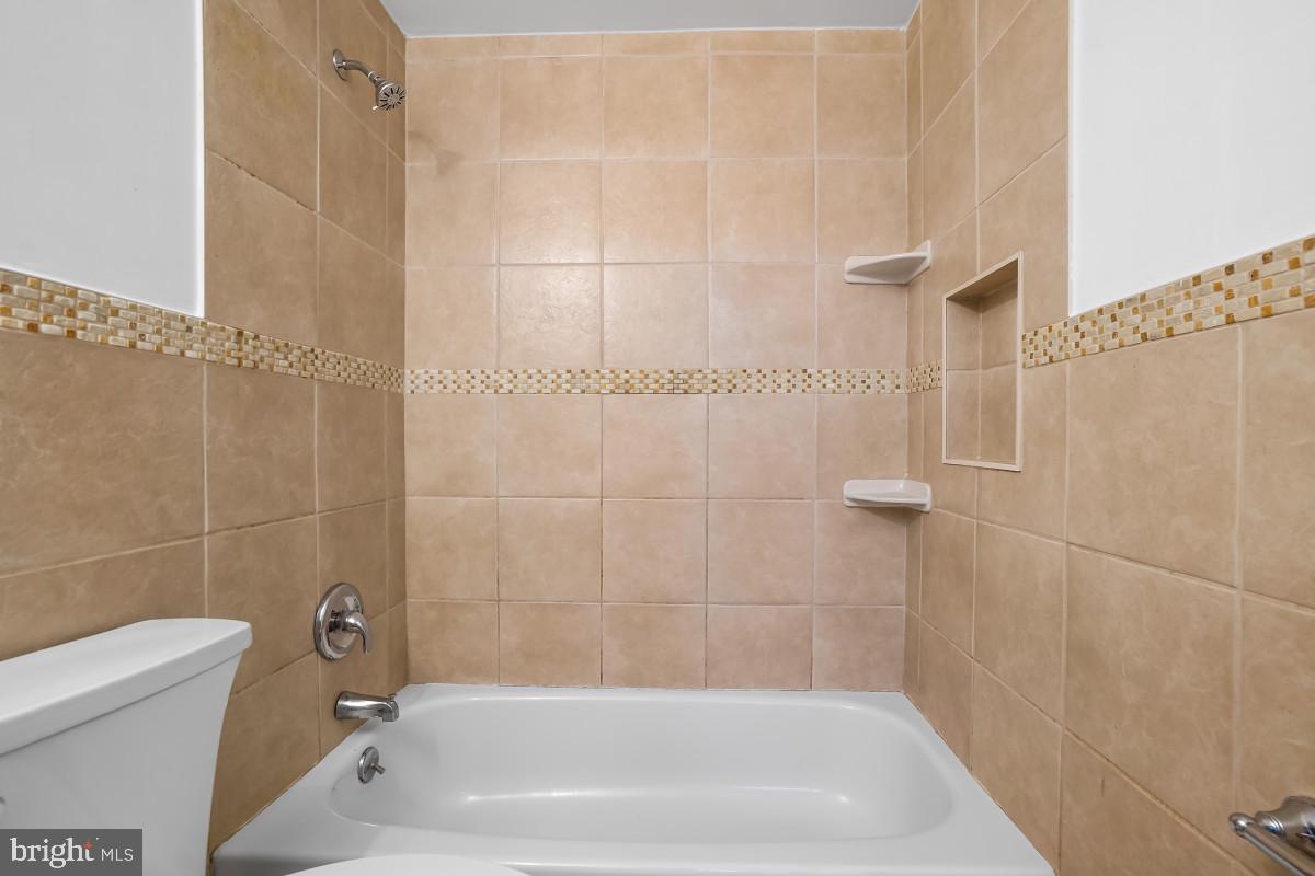 10214 Millstream Dr Property Photo 16