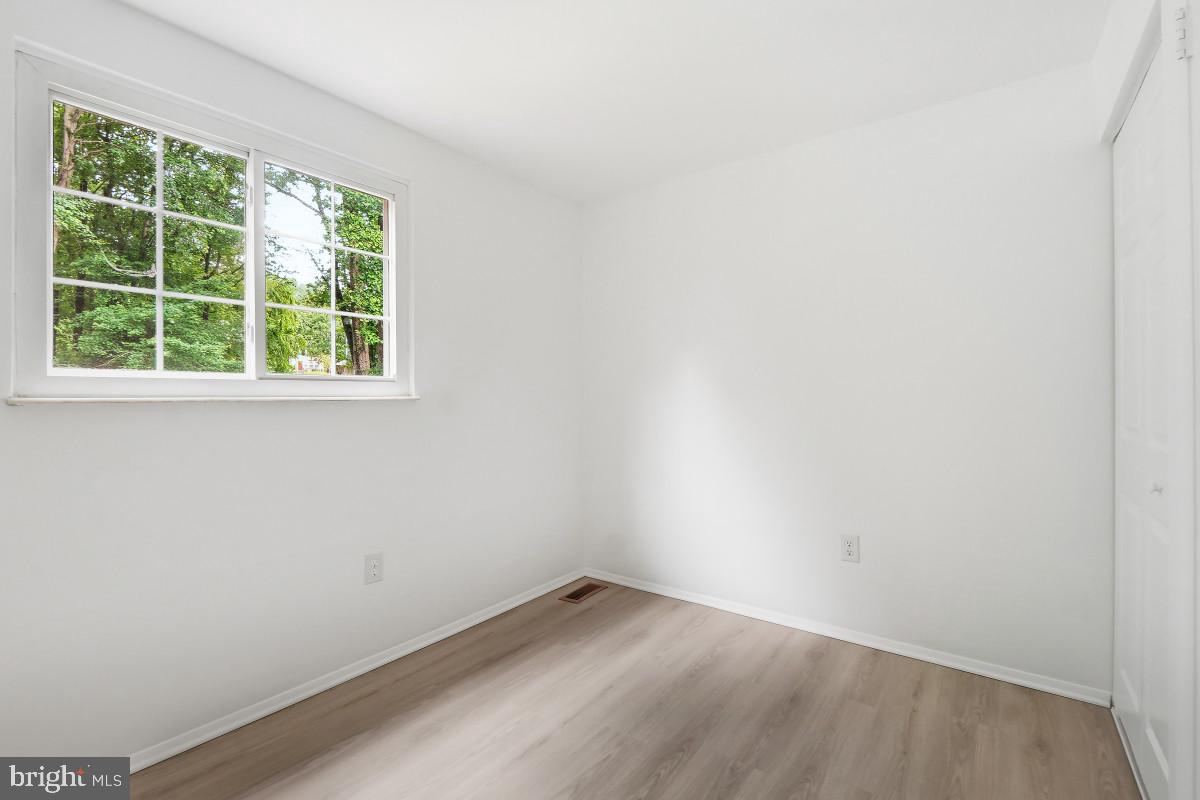 10214 Millstream Dr Property Photo 18