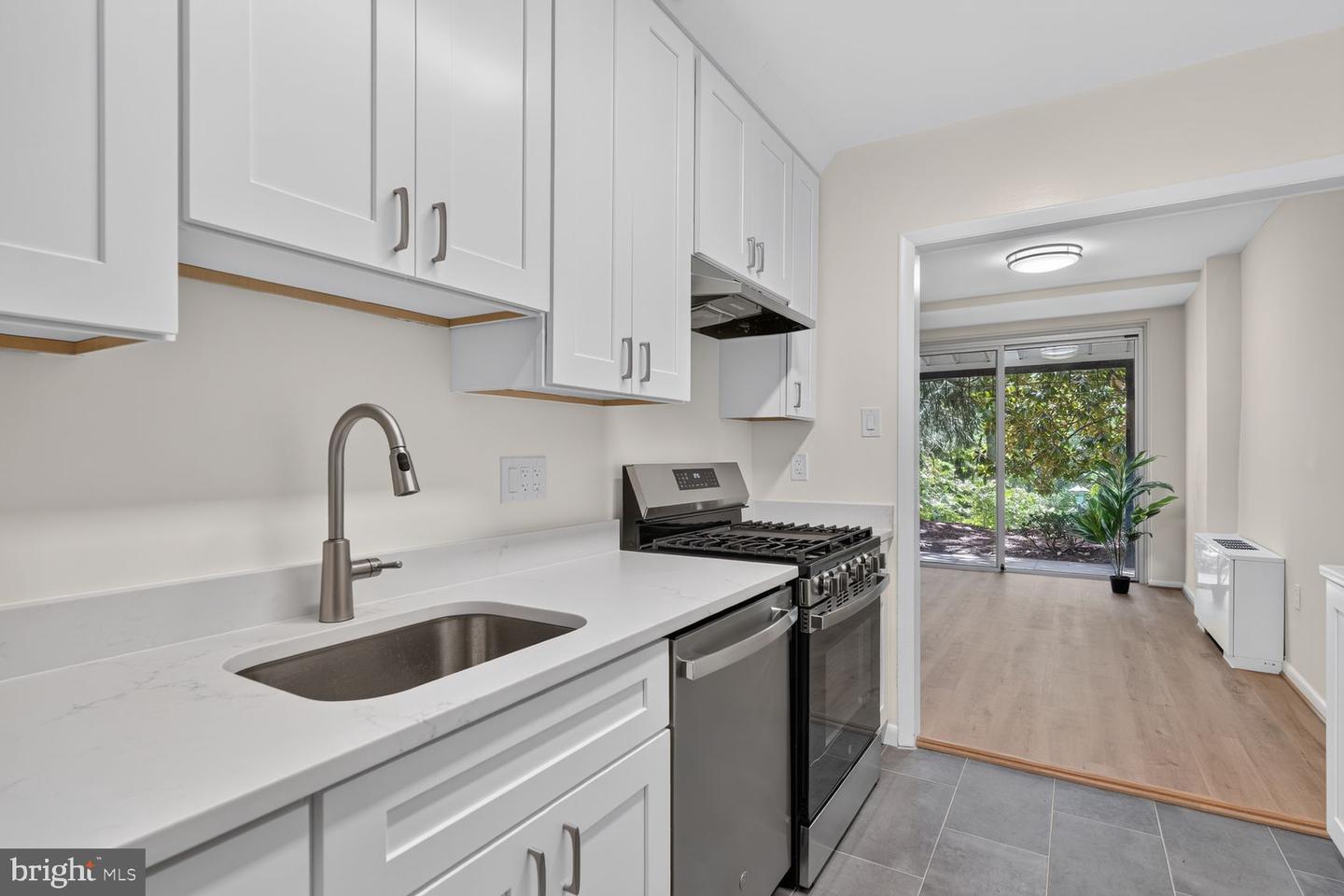 10500 Rockville Pike #g17 Property Photo 4