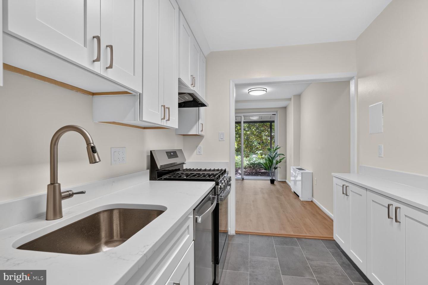 10500 Rockville Pike #g17 Property Photo 5