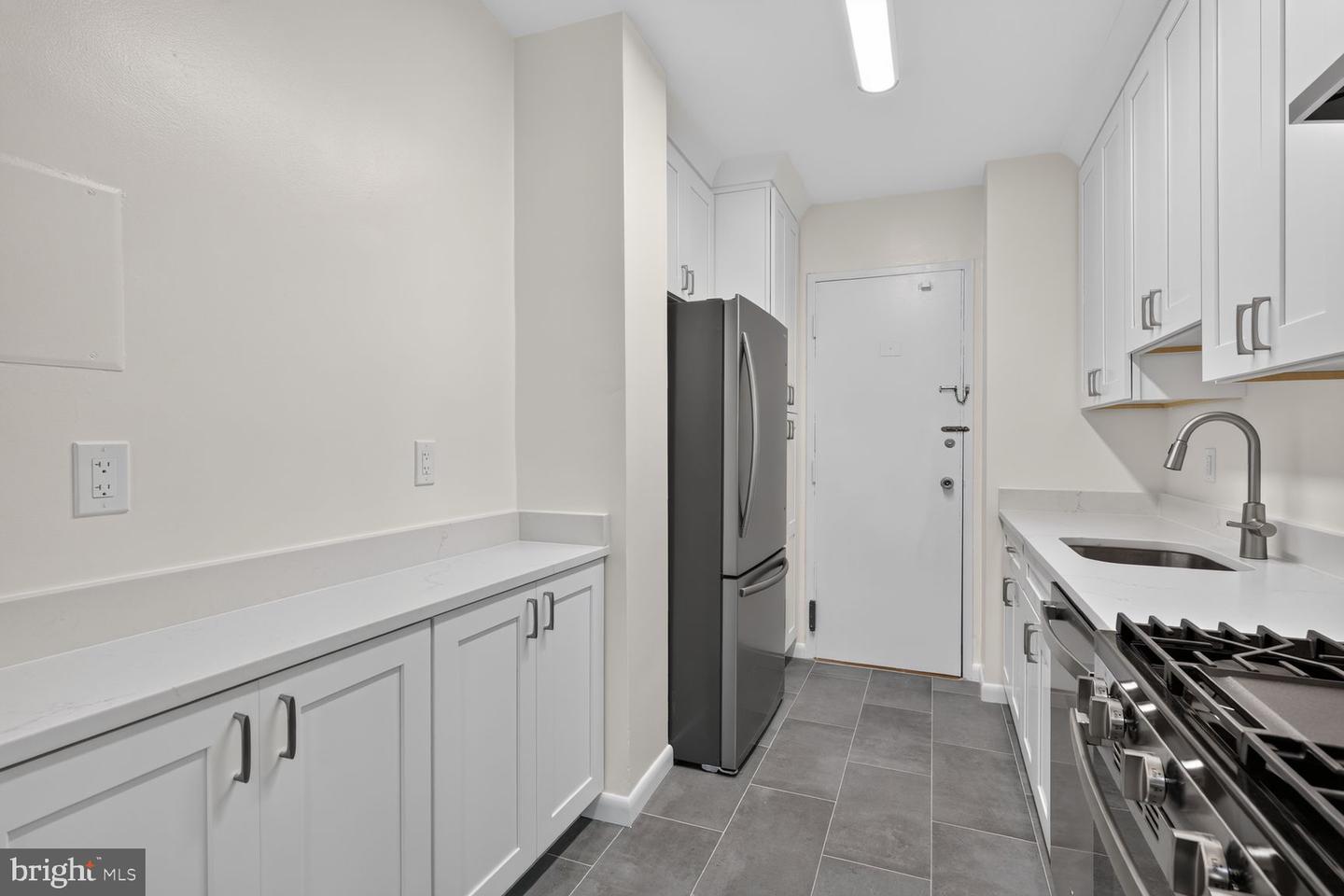 10500 Rockville Pike #g17 Property Photo 7