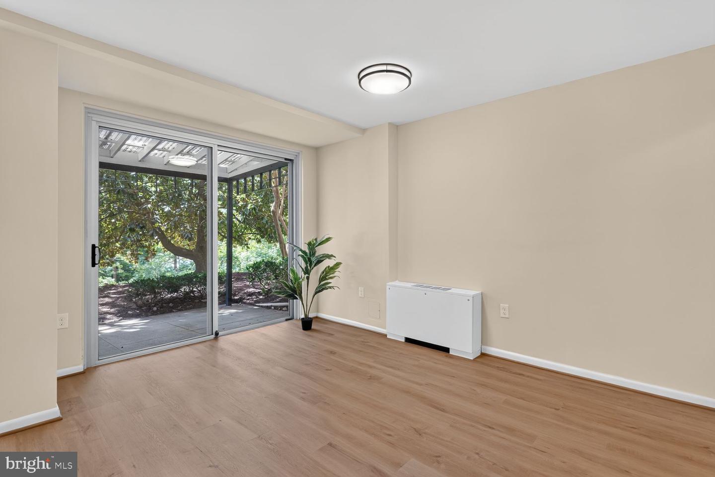 10500 Rockville Pike #g17 Property Photo 11