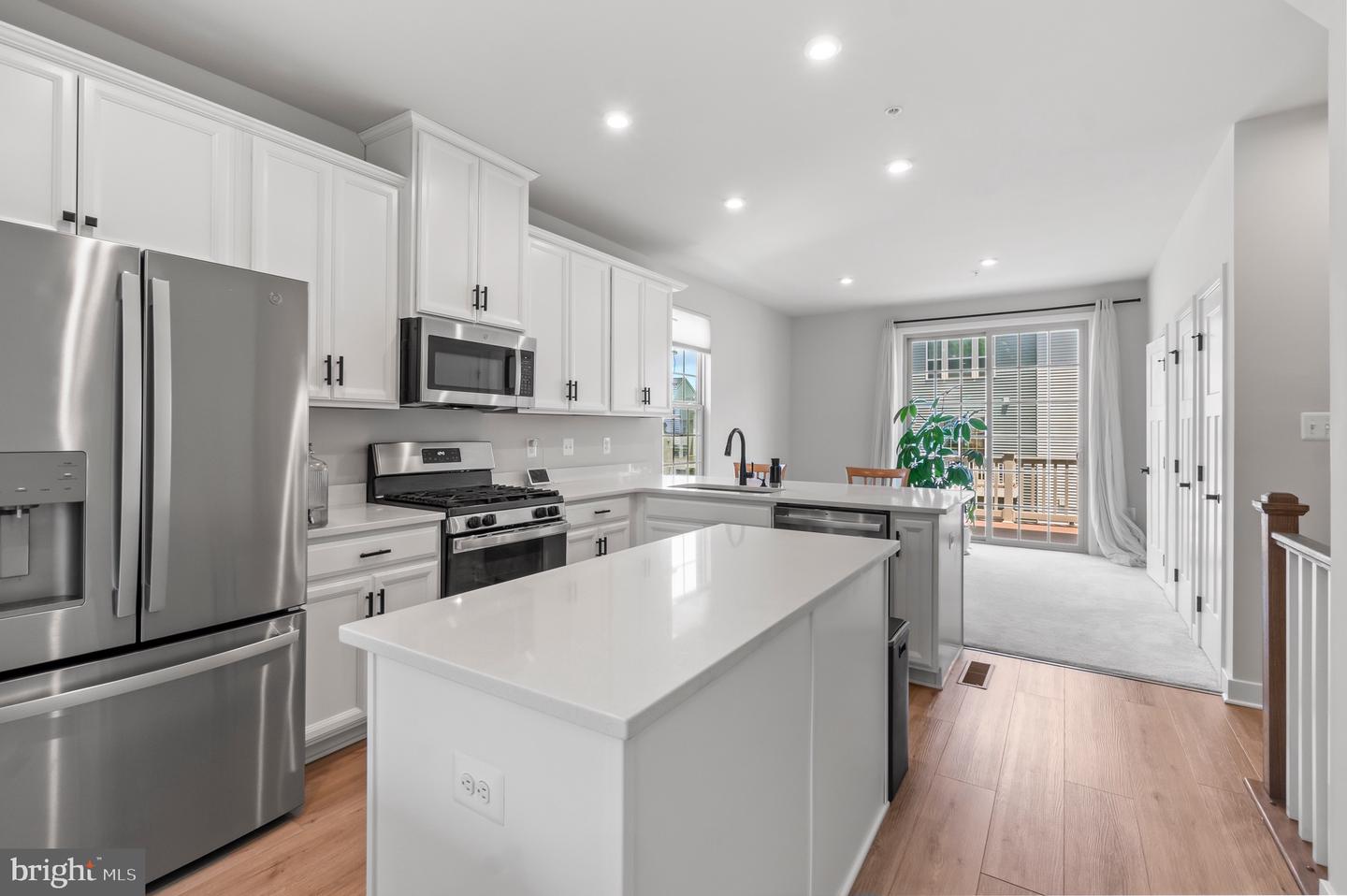 9826 Posterity Ln Property Photo 1