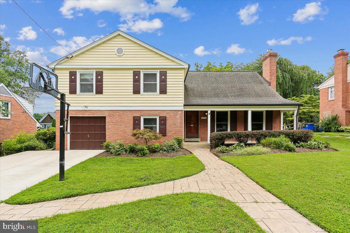 7038 WOLFTREE LN Property Photo 1