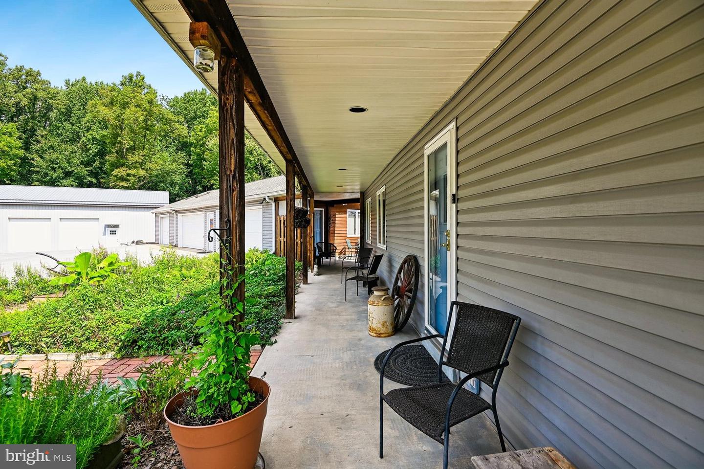 18 Watergate Ct Property Photo 1