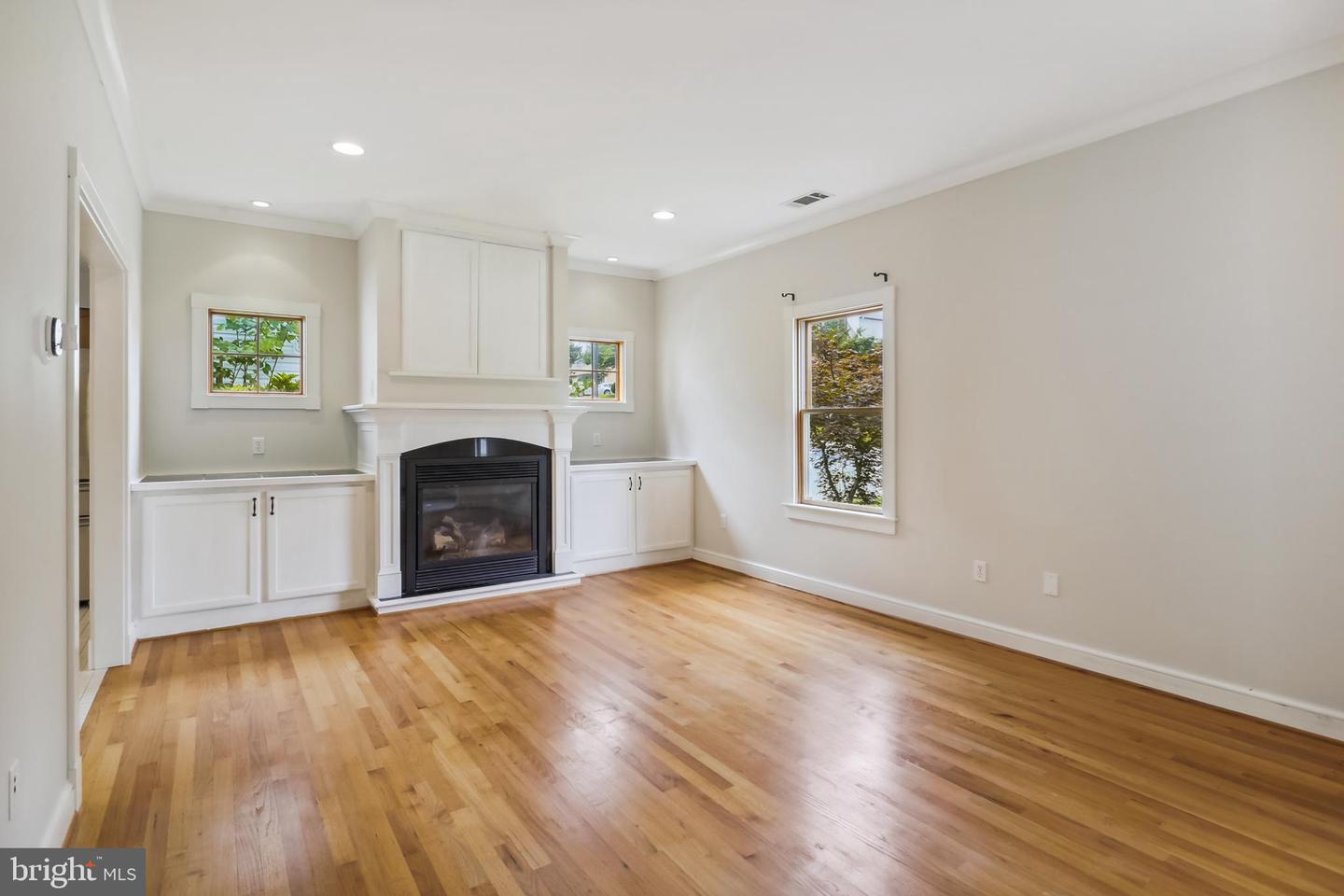 101 Charles St Property Photo 12