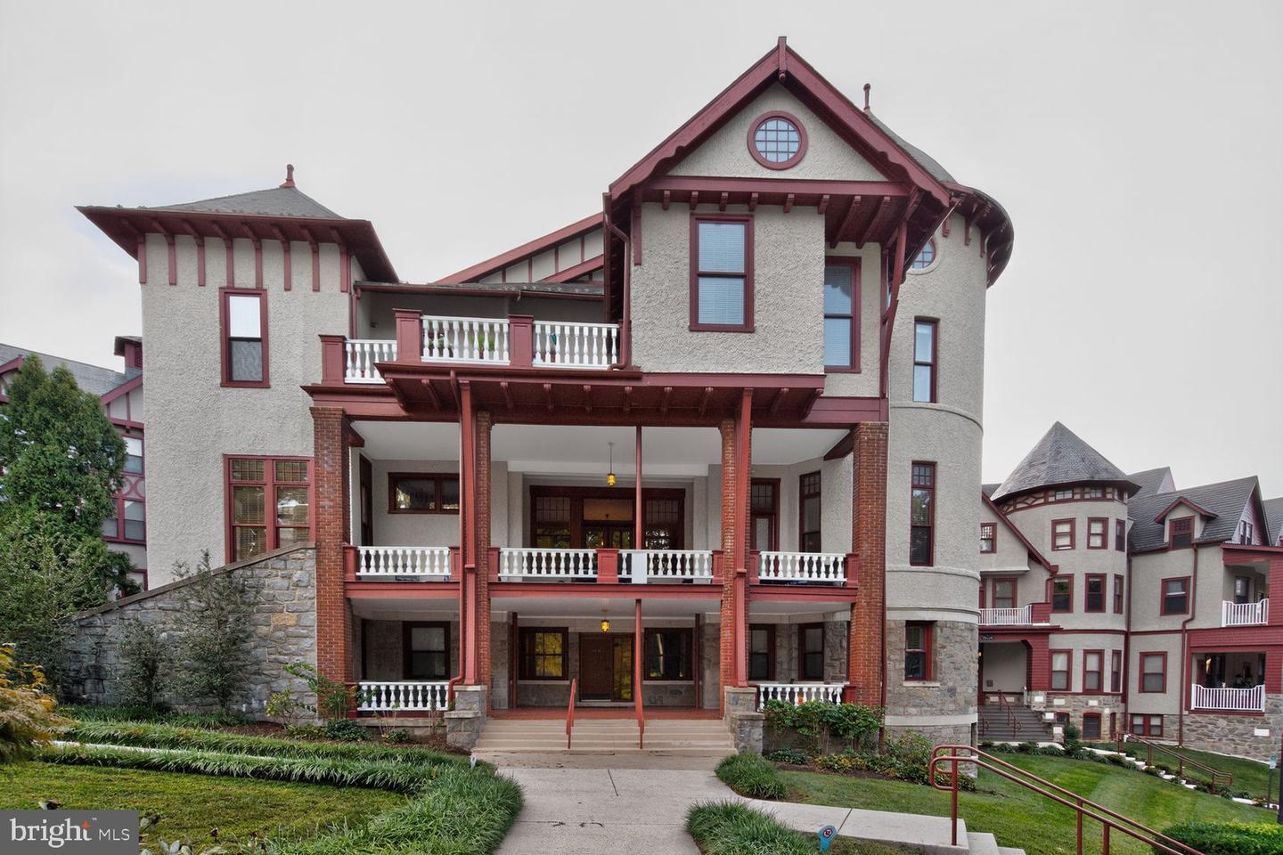 9610 Dewitt #ph102 Property Photo 1