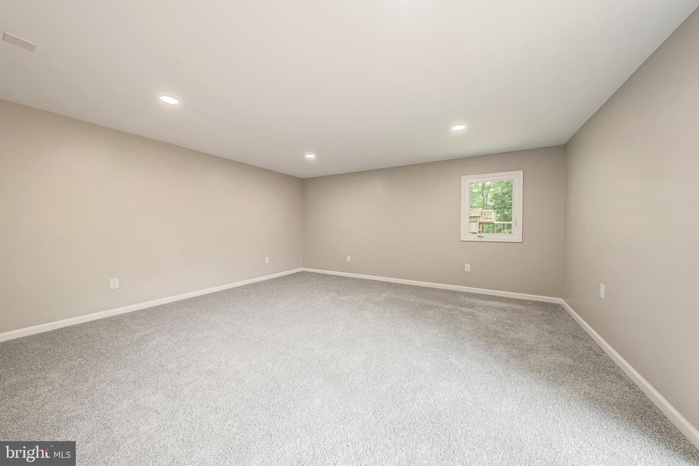 130 Whitmoor Ter Property Photo 22