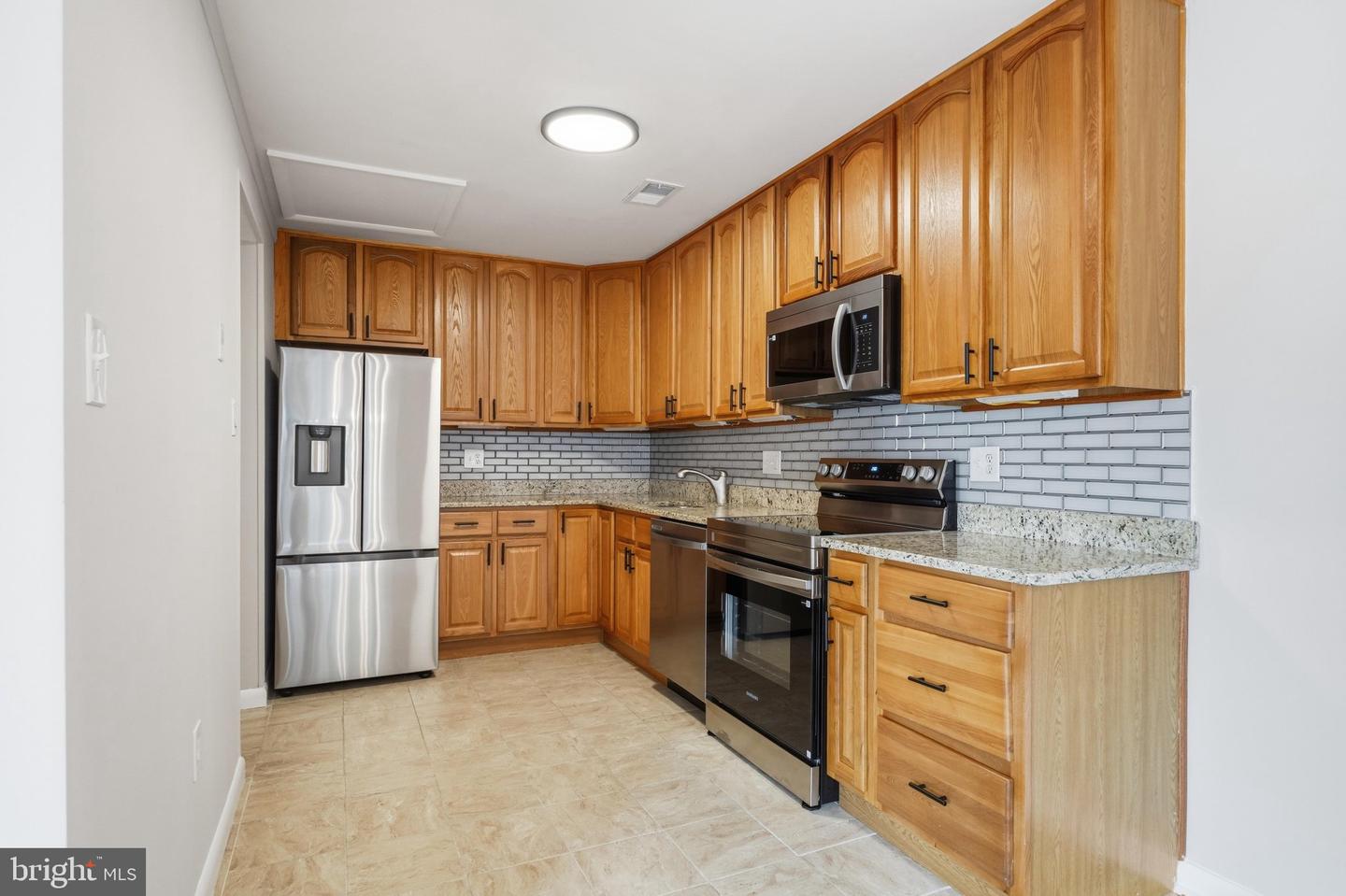 18724 Paprika Ct Property Photo 24