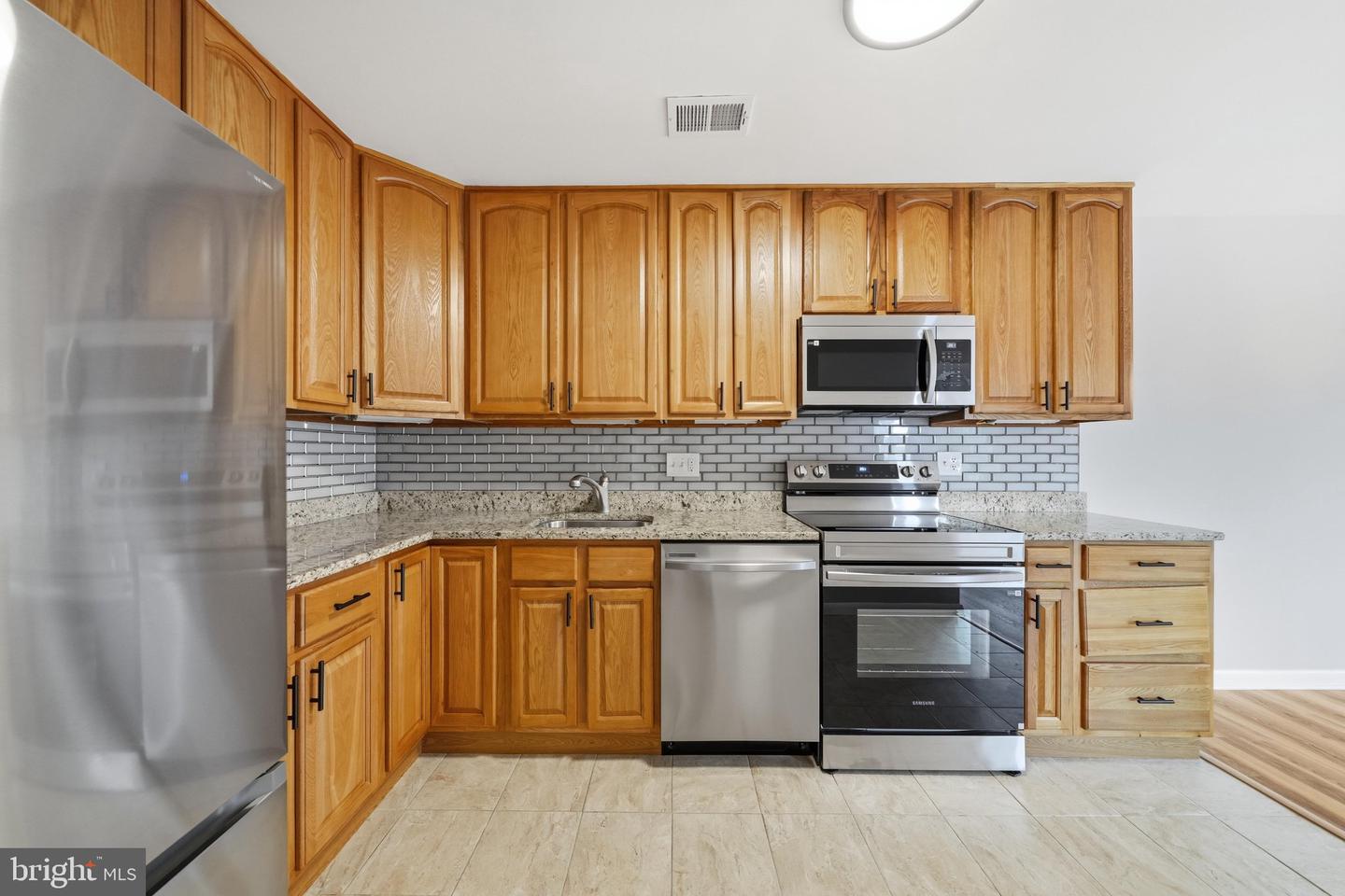 18724 Paprika Ct Property Photo 28
