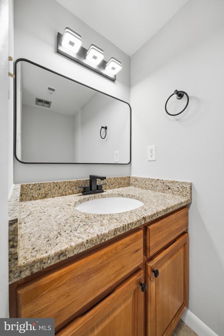 18724 Paprika Ct Property Photo 30