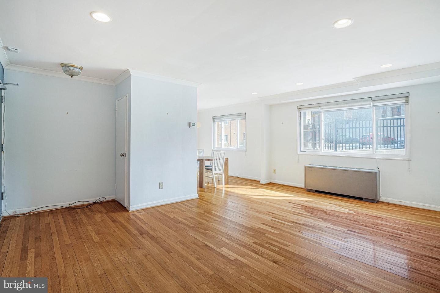 95 E Wayne Ave #209 Property Photo 6