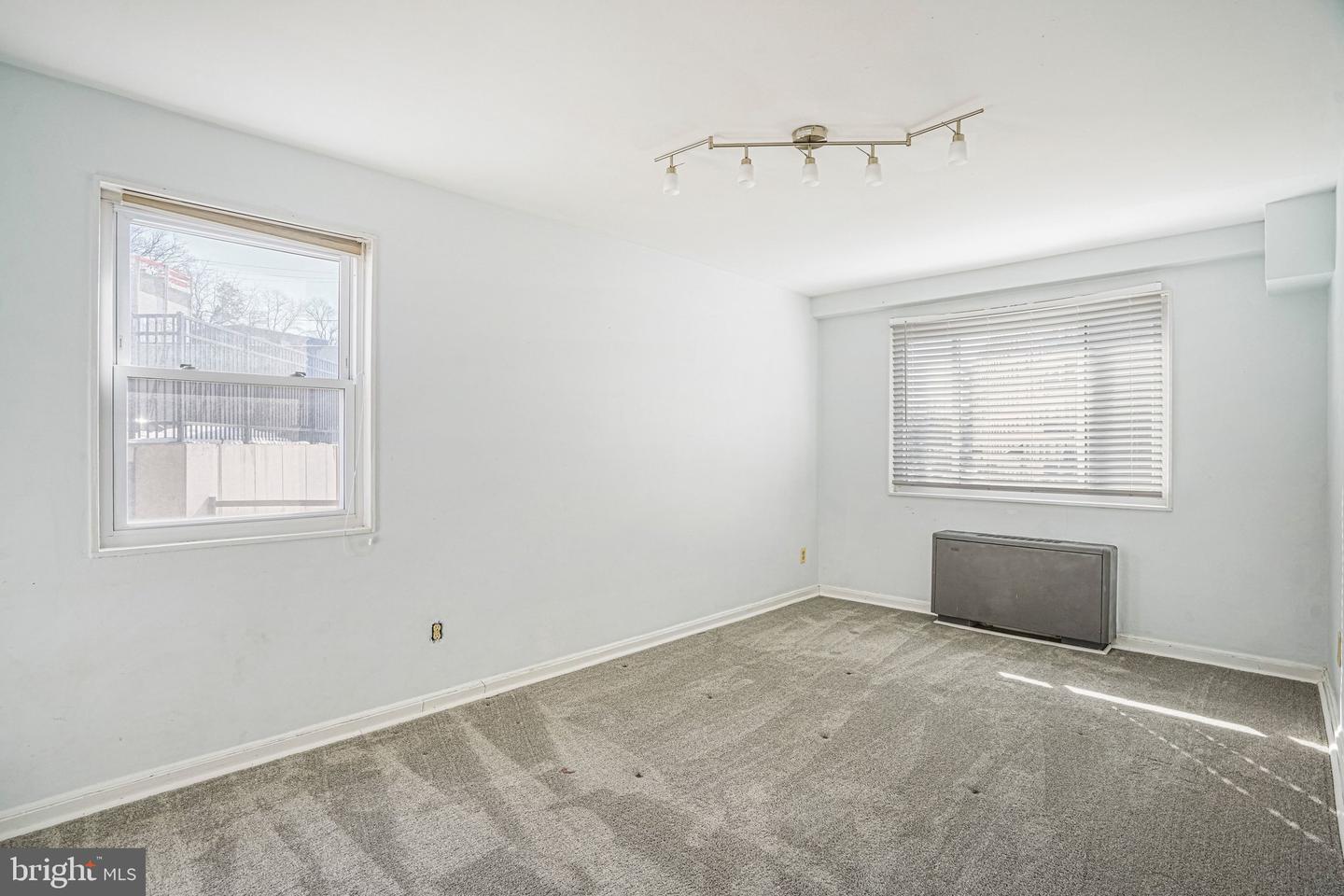 95 E Wayne Ave #209 Property Photo 13