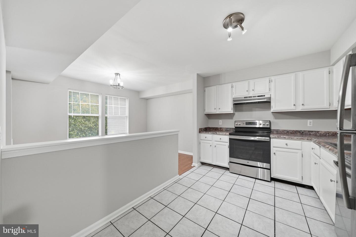20307 Beaconfield Ter #102 Property Photo 19