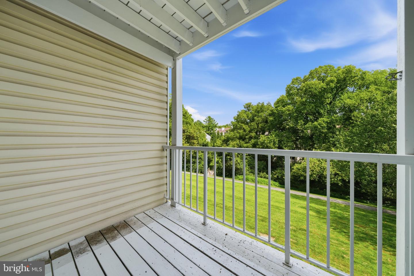 20307 Beaconfield Ter #102 Property Photo 31