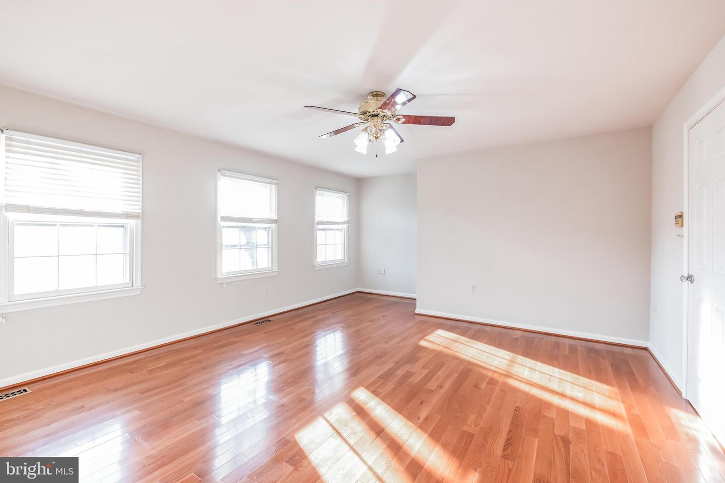14524 Pebblewood Dr Property Photo 16