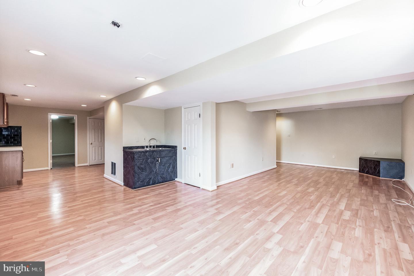 14524 Pebblewood Dr Property Photo 28