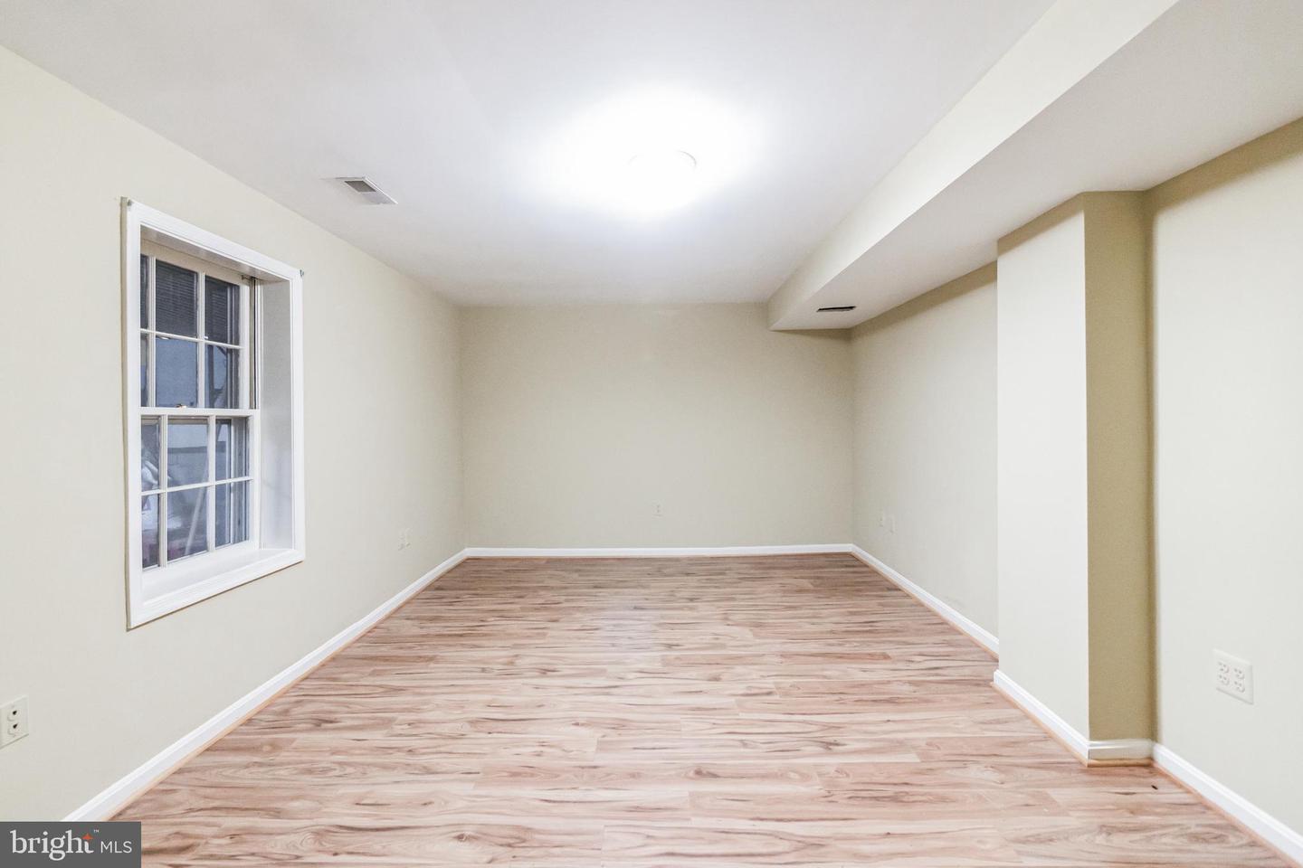 14524 Pebblewood Dr Property Photo 31