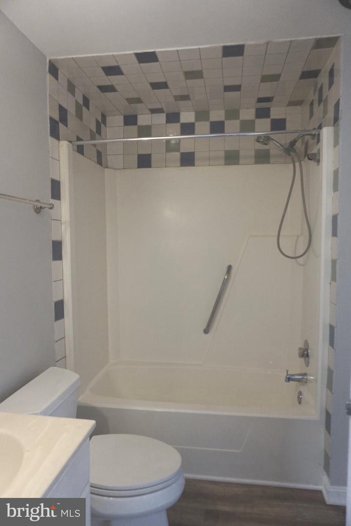 19 Shady Spring Pl Property Photo 13