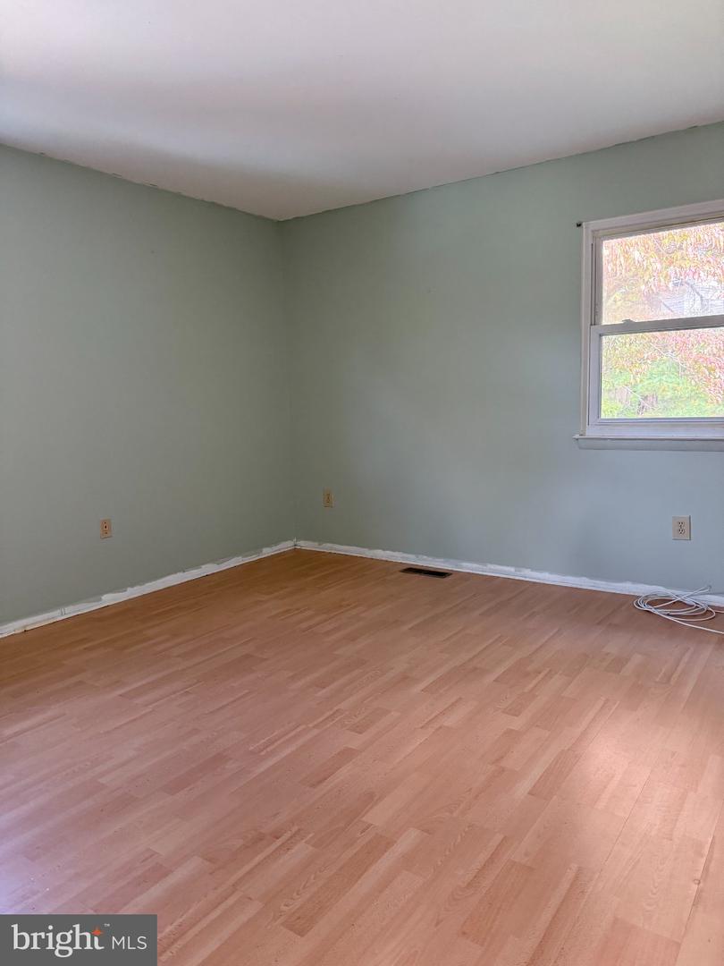 1010 Julian Pl Property Photo 13