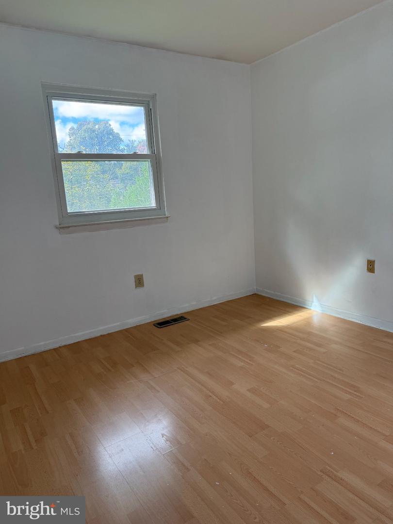 1010 Julian Pl Property Photo 14