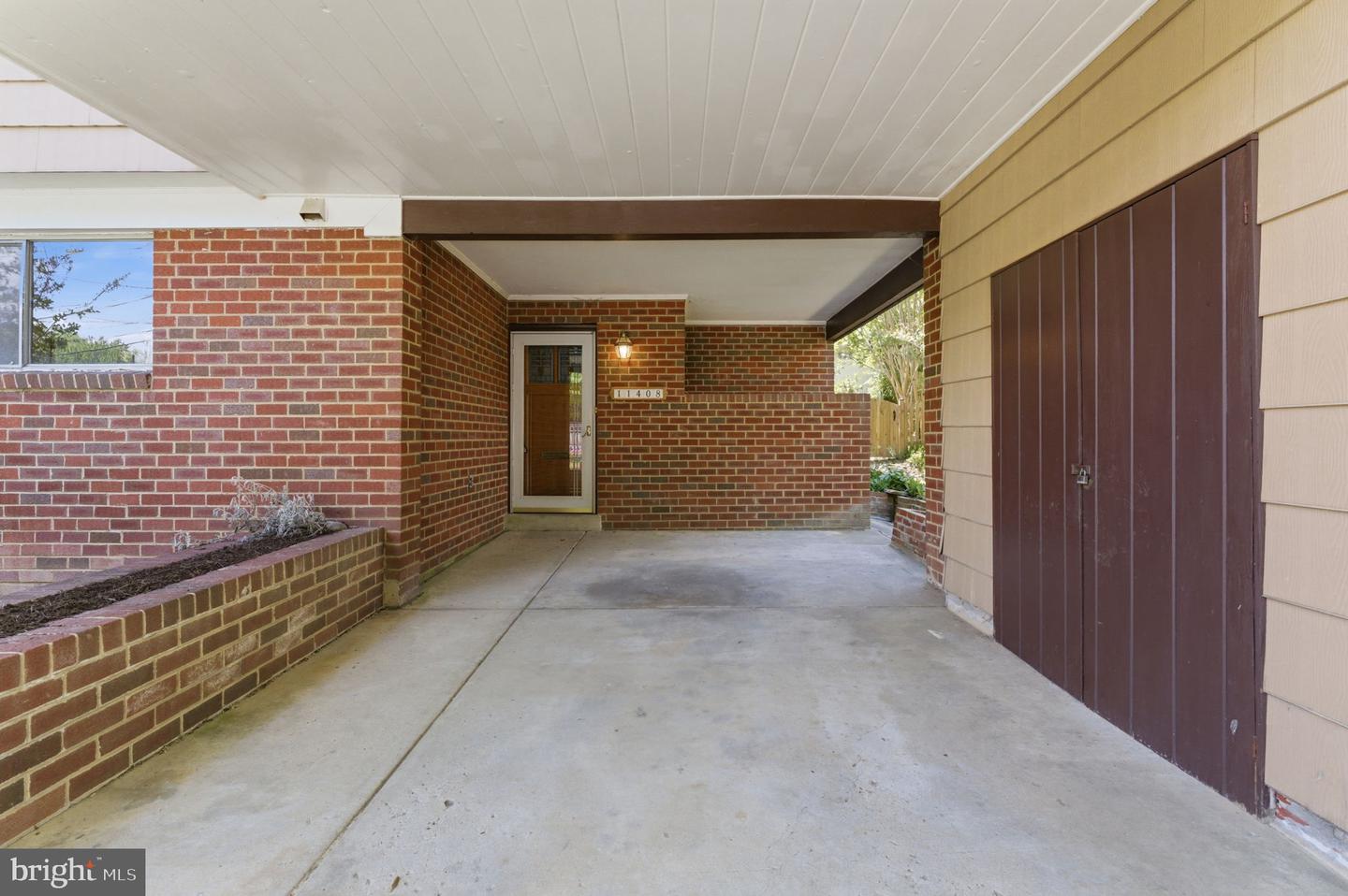 11408 Gilsan St Property Photo 3
