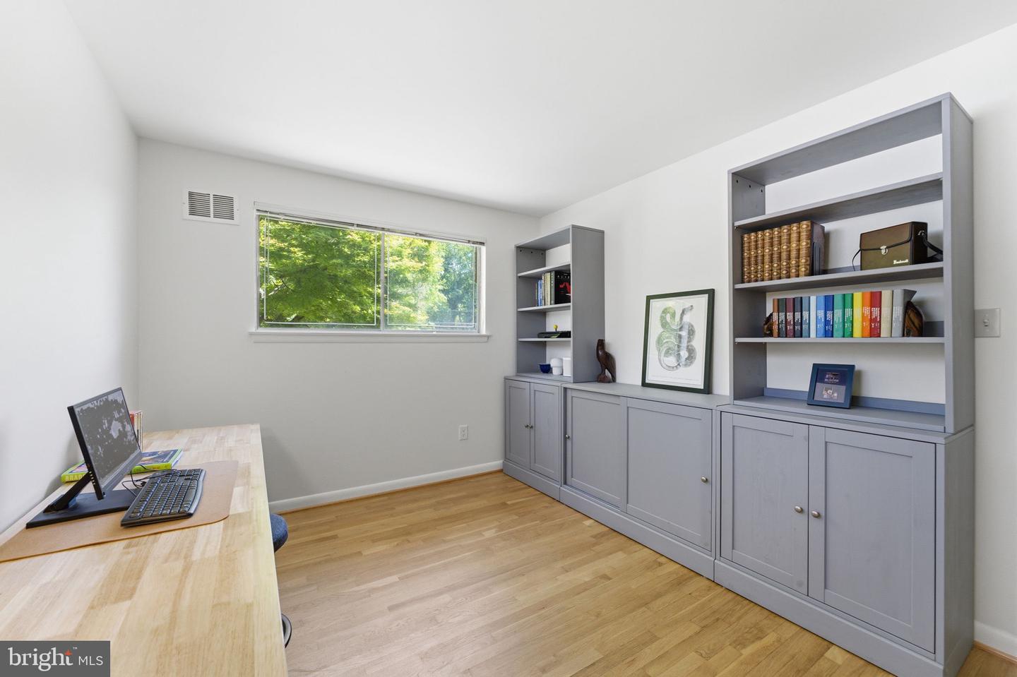 11408 Gilsan St Property Photo 31