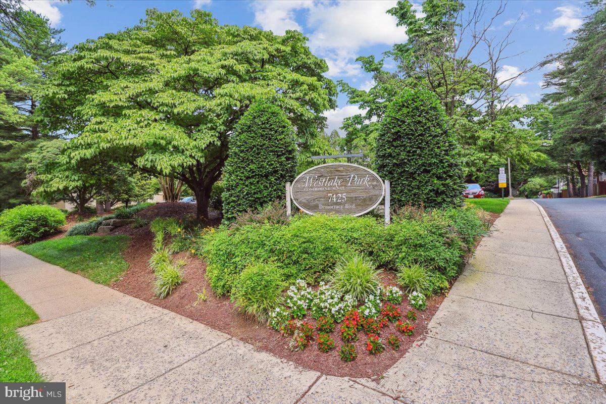 7425 Democracy Blvd #a-316 Property Photo 23