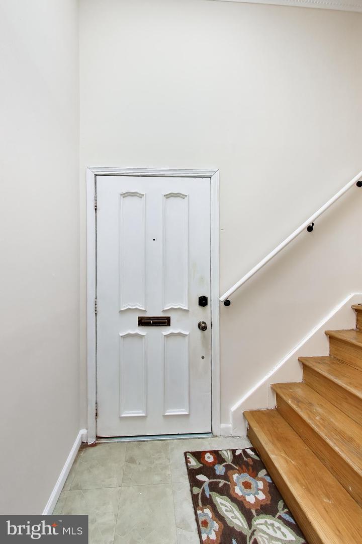 3951 Wendy Ln Property Photo 5