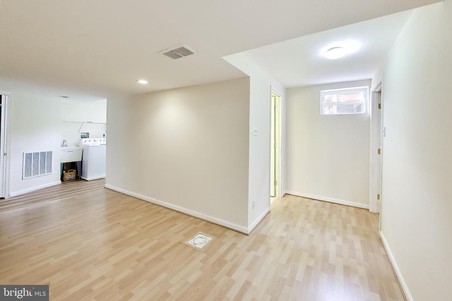 3951 Wendy Ln Property Photo 24