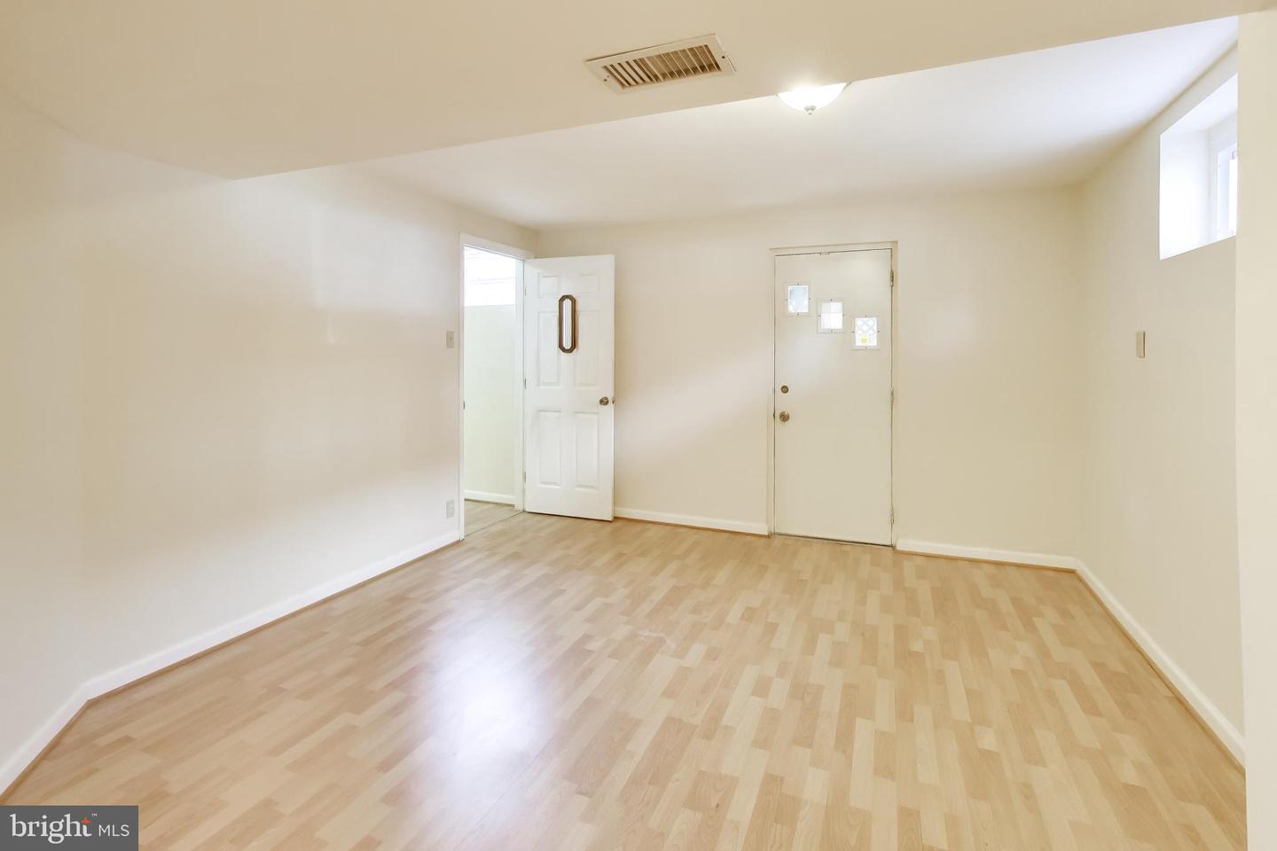 3951 Wendy Ln Property Photo 29