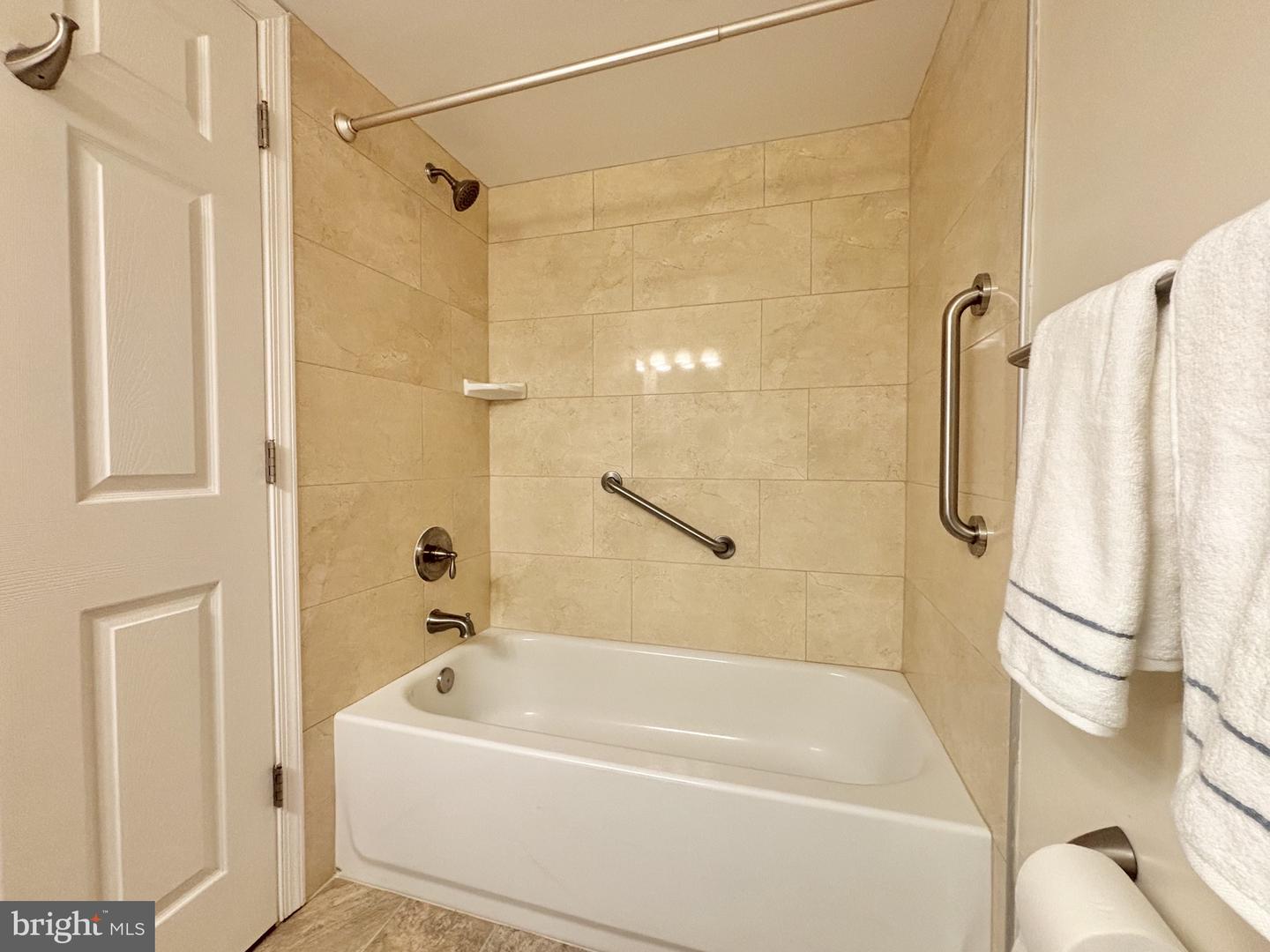 15210 Elkridge Way #91-3k Property Photo 8