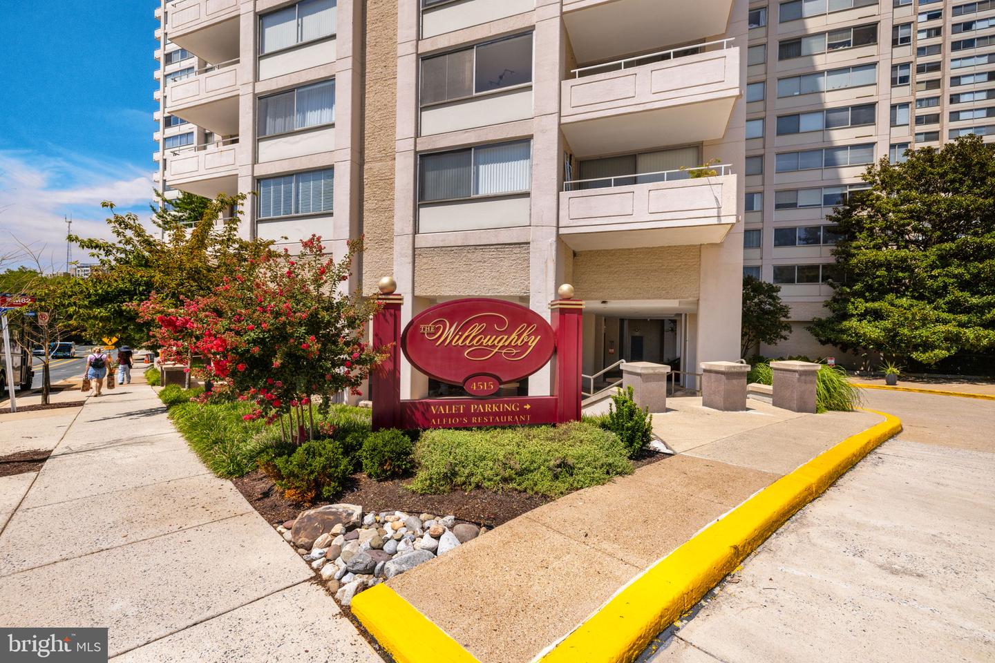 4515 Willard Ave #509s Property Photo 4