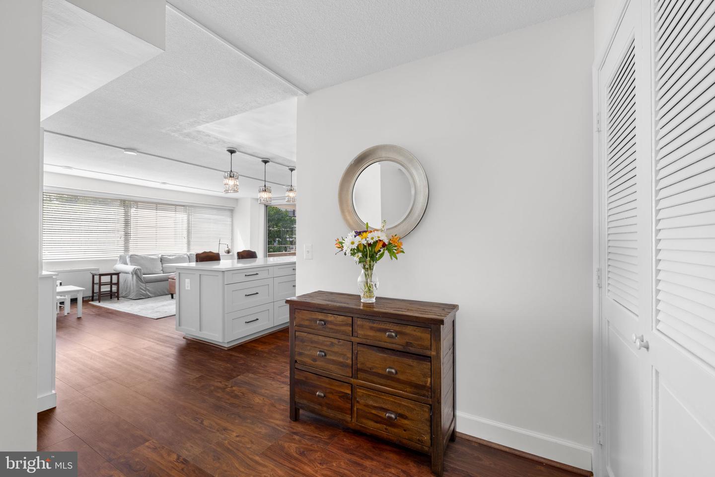 4515 Willard Ave #509s Property Photo 10