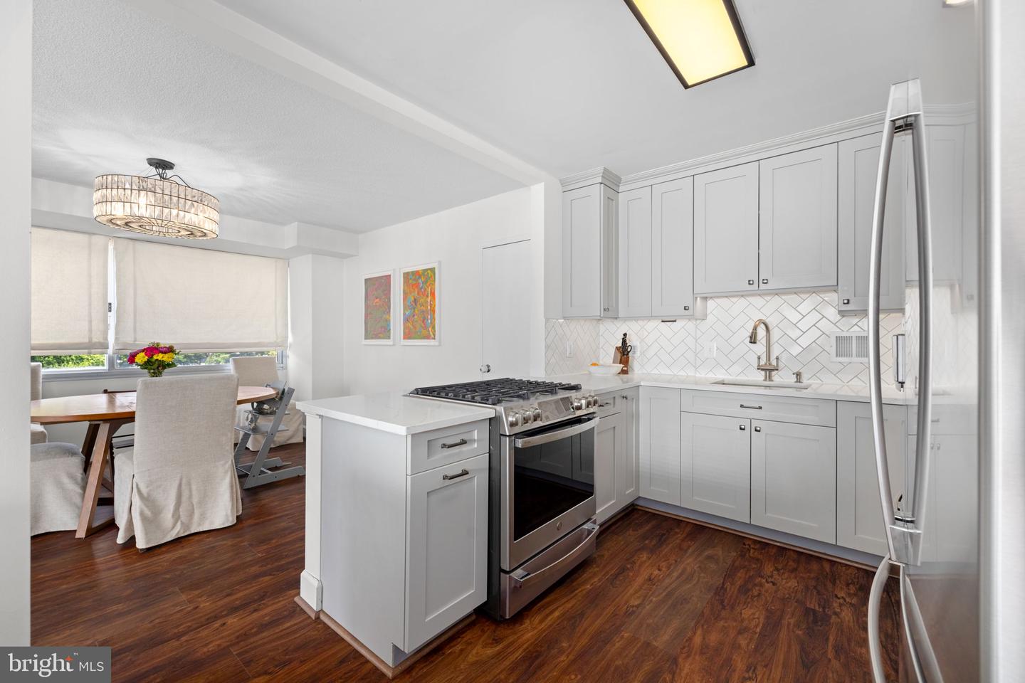 4515 Willard Ave #509s Property Photo 13