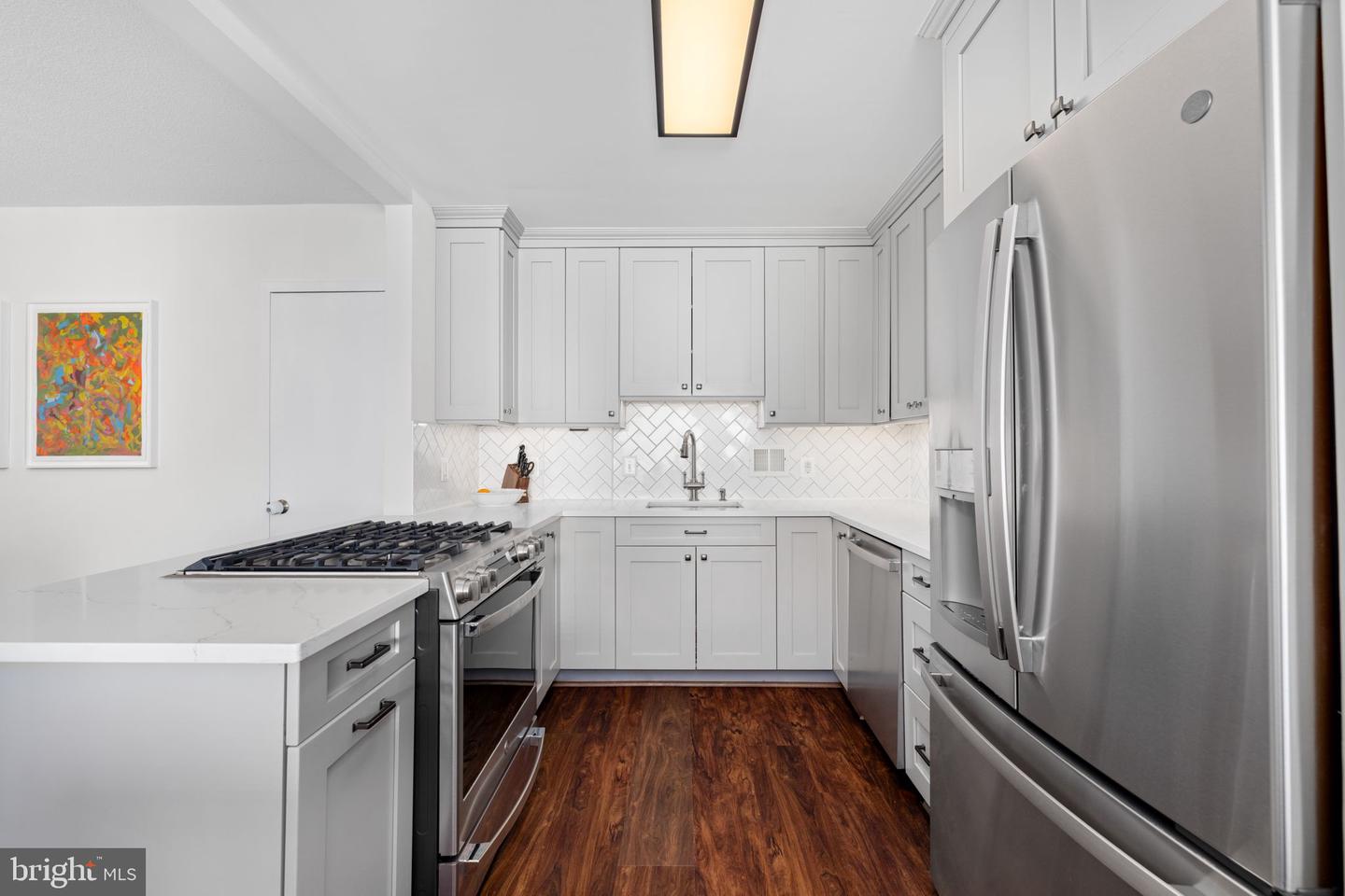 4515 Willard Ave #509s Property Photo 14