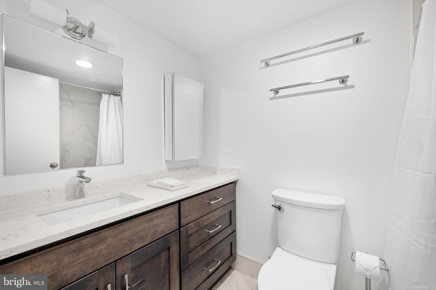 4515 Willard Ave #509s Property Photo 32