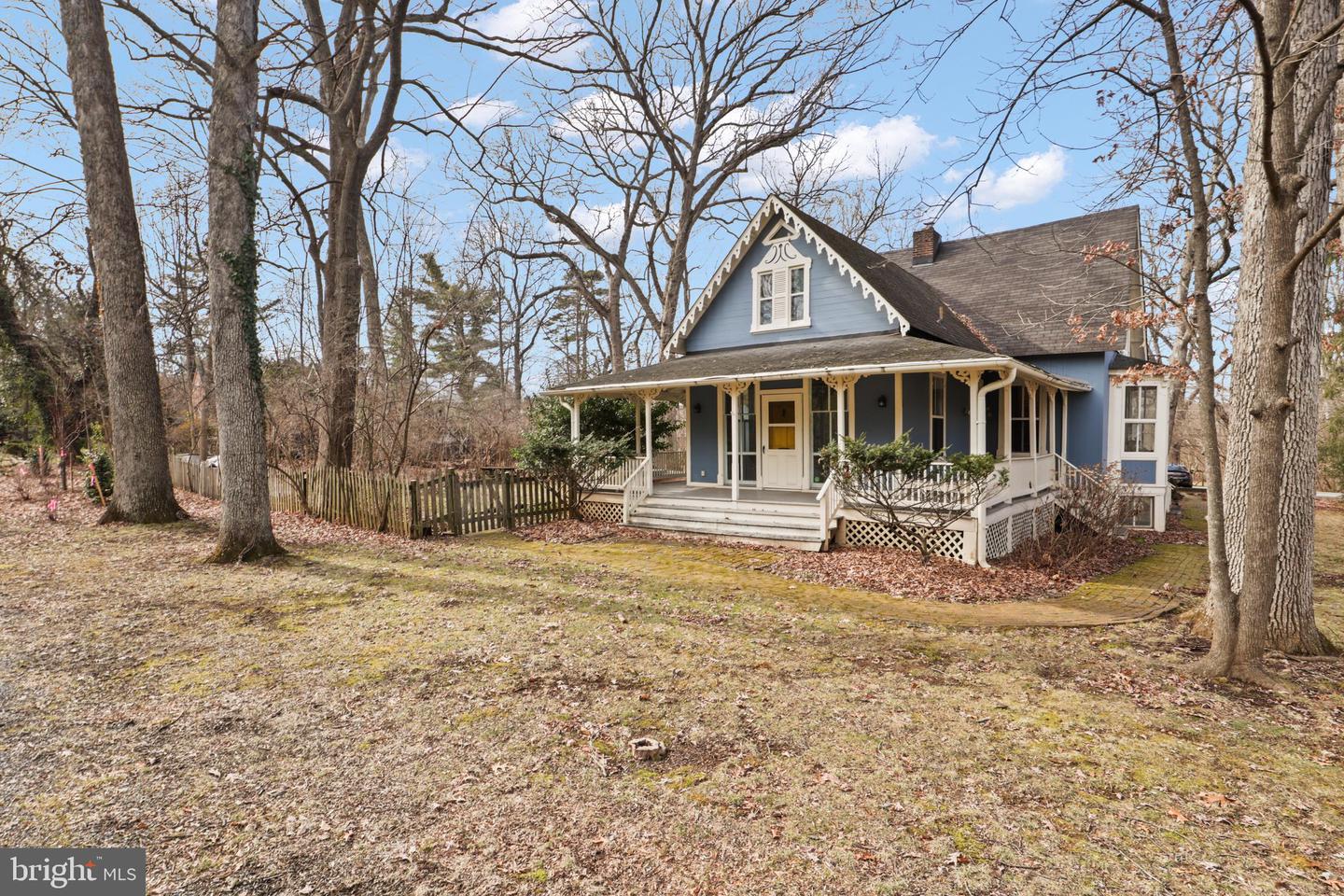 206 Grove Ave Property Photo 2
