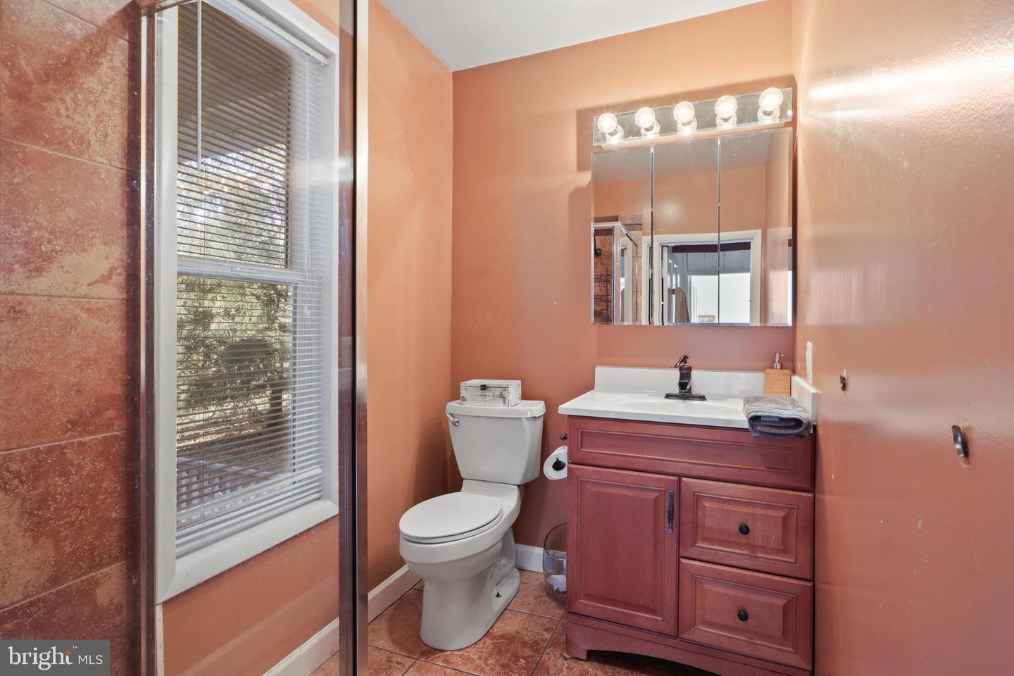 206 Grove Ave Property Photo 12