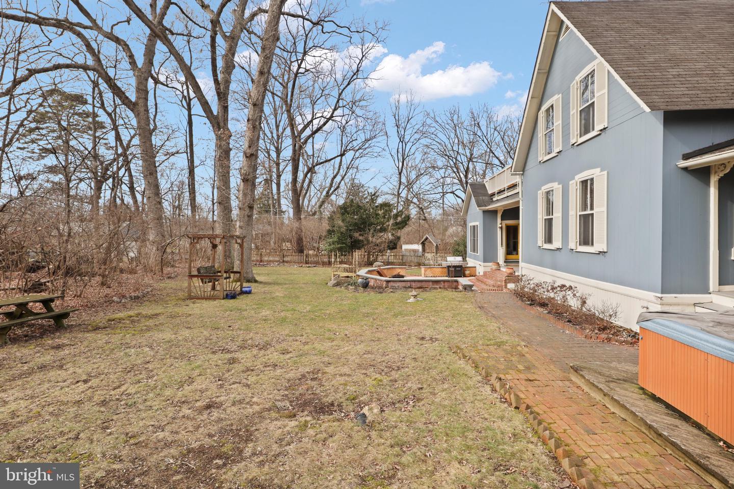 206 Grove Ave Property Photo 45