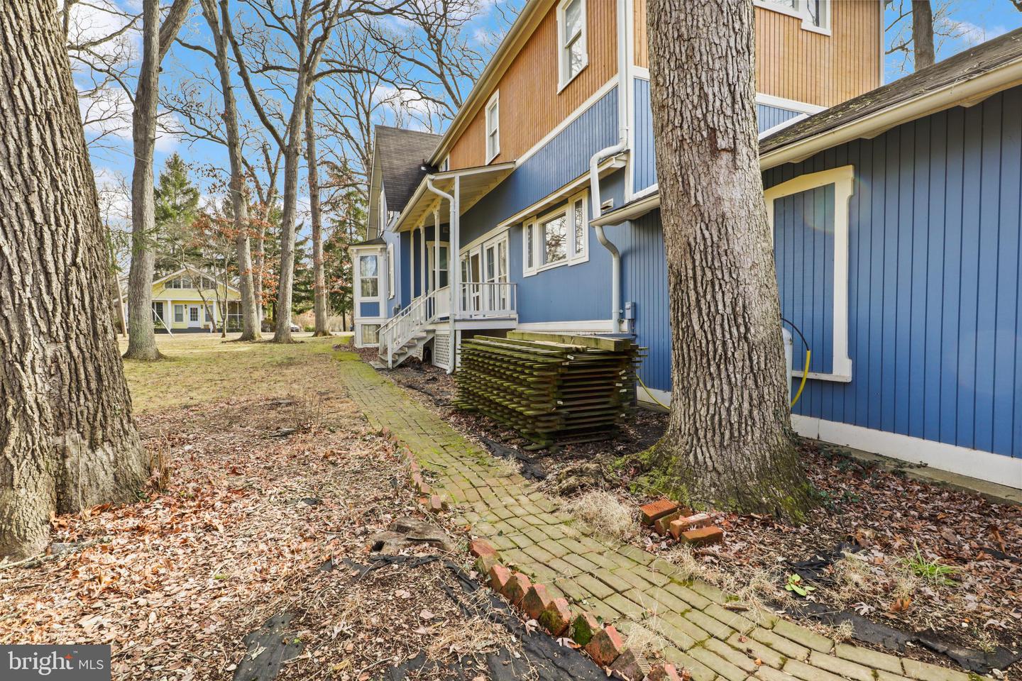 206 Grove Ave Property Photo 57
