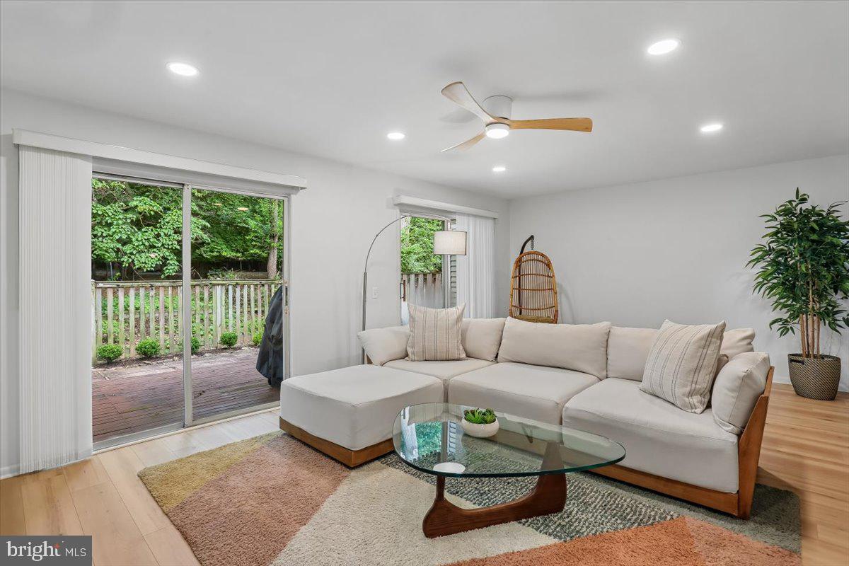 300 New Mark Esplanade Property Photo 1