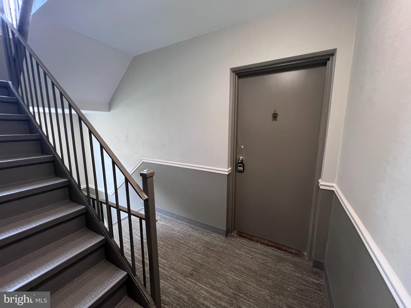 10413 Montrose Ave #m-201 Property Photo 9