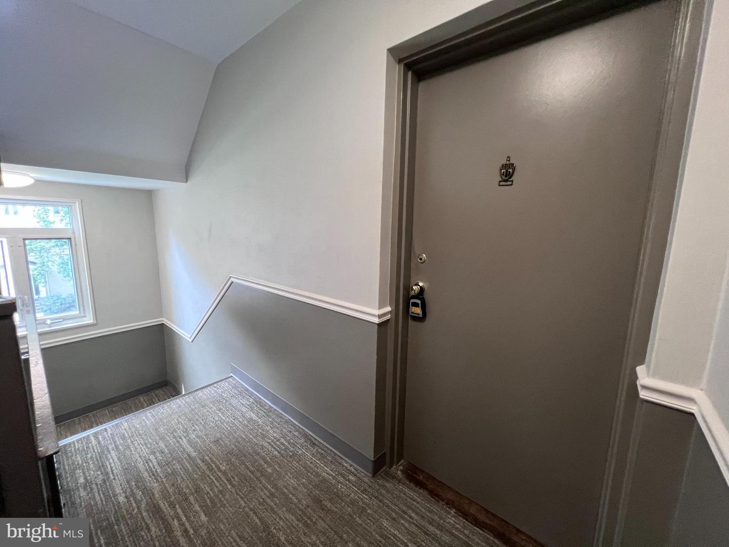 10413 Montrose Ave #m-201 Property Photo 10