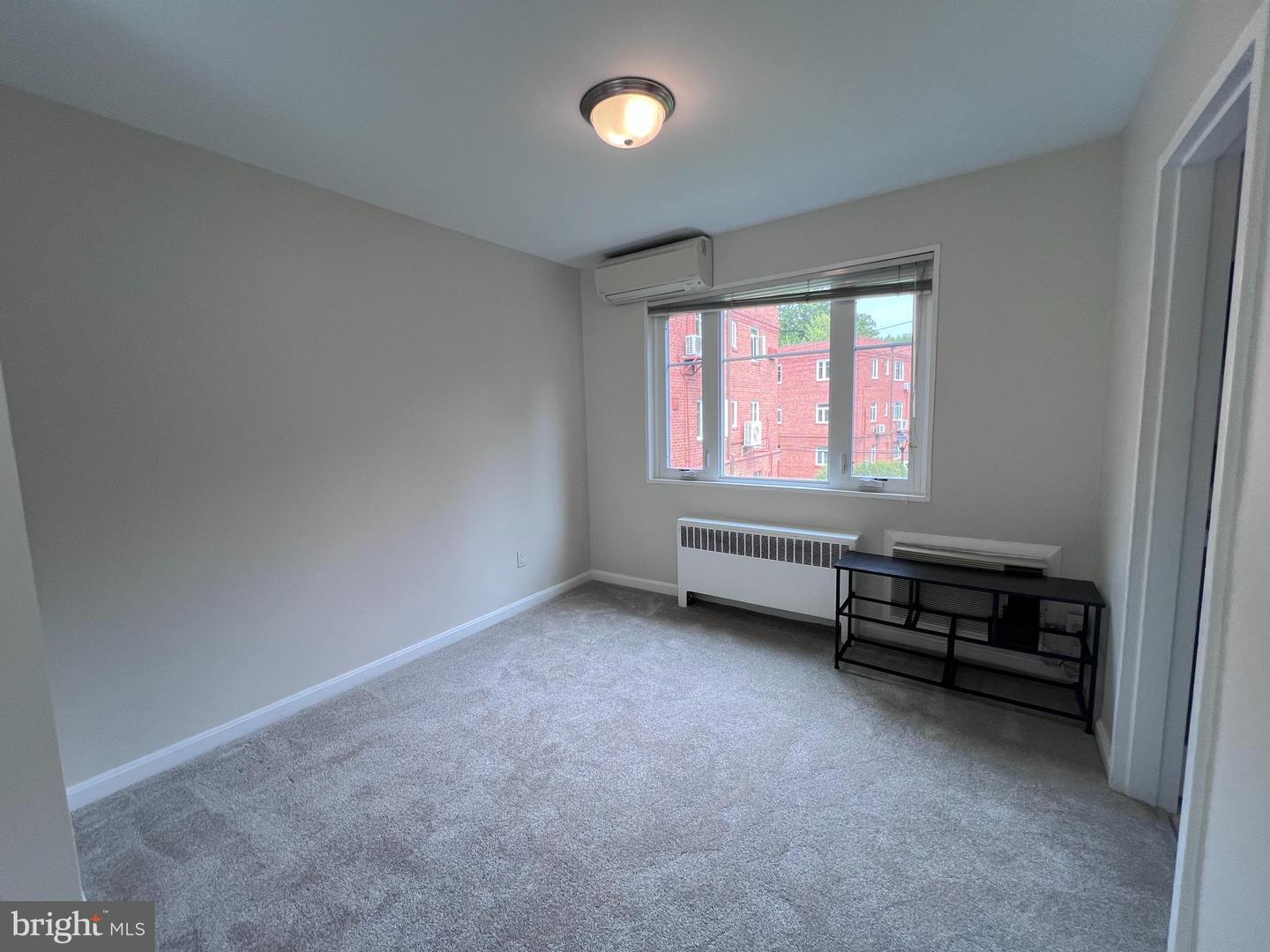 10413 Montrose Ave #m-201 Property Photo 11