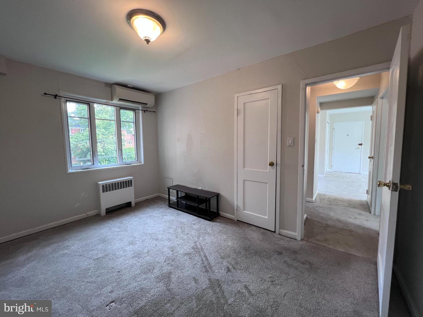 10413 Montrose Ave #m-201 Property Photo 23