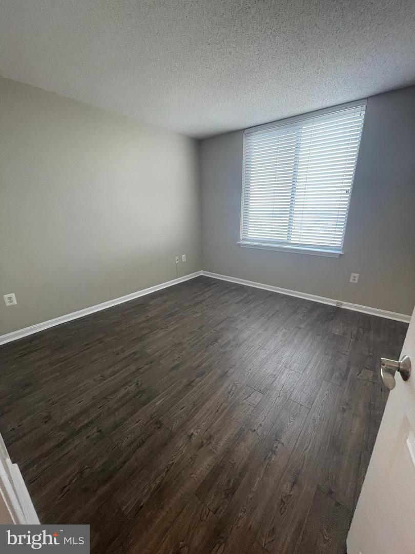11710 Old Georgetown Rd #802 Property Photo 21
