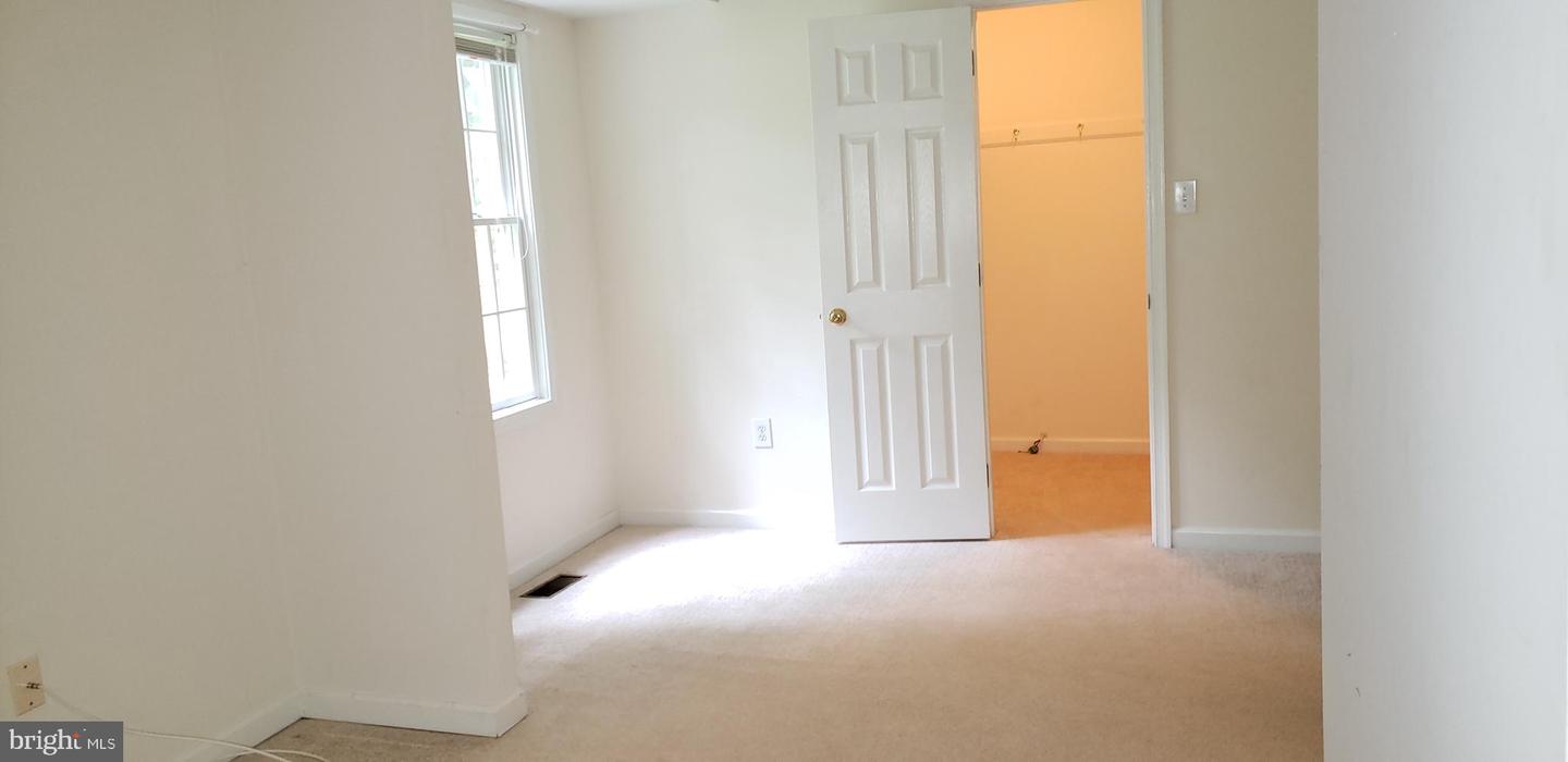 10316 Royal Rd Property Photo 21