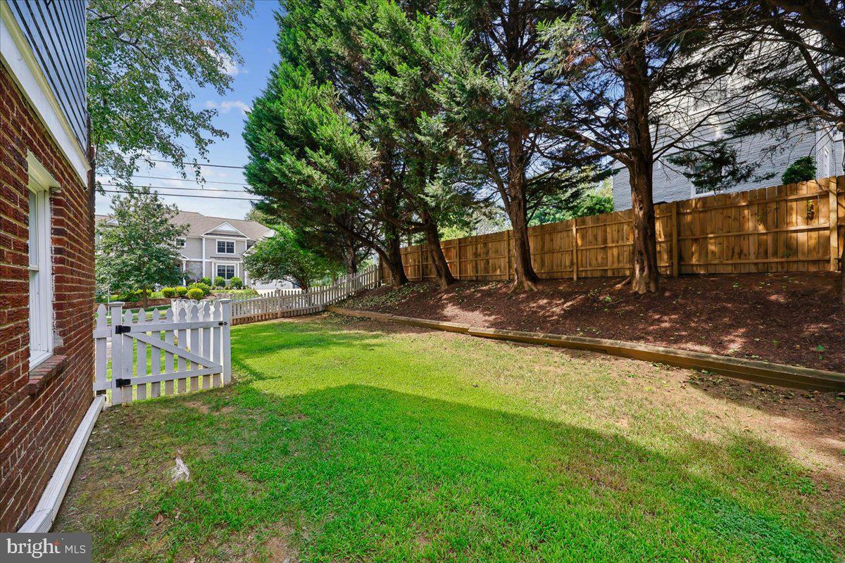 5805 Roosevelt St Property Photo 43