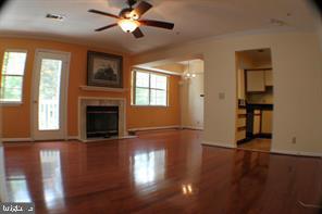 5800 Inman Cir #350 Property Photo 3